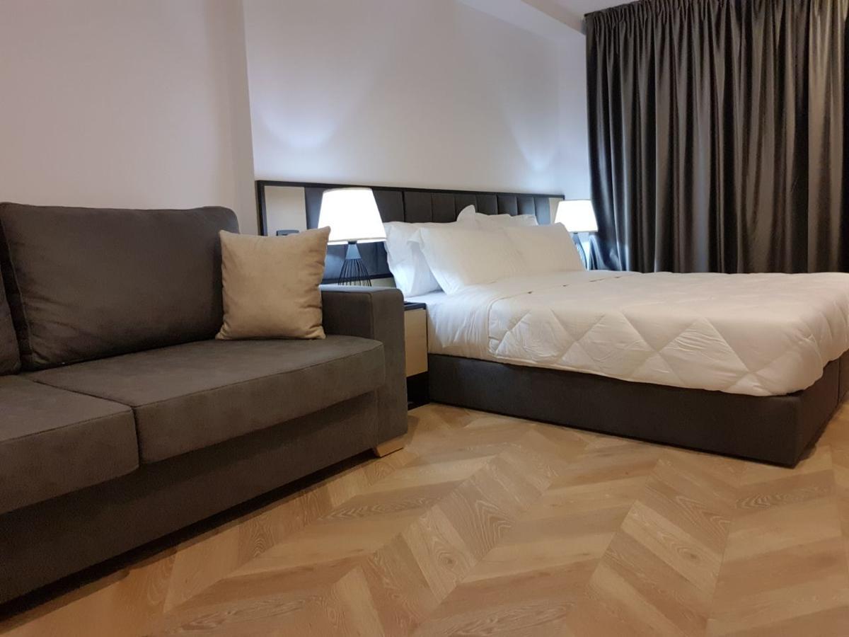Prime Hotel Tiranë Ngoại thất bức ảnh