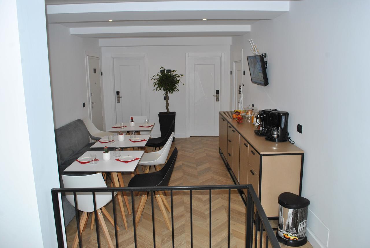 Prime Hotel Tiranë Ngoại thất bức ảnh