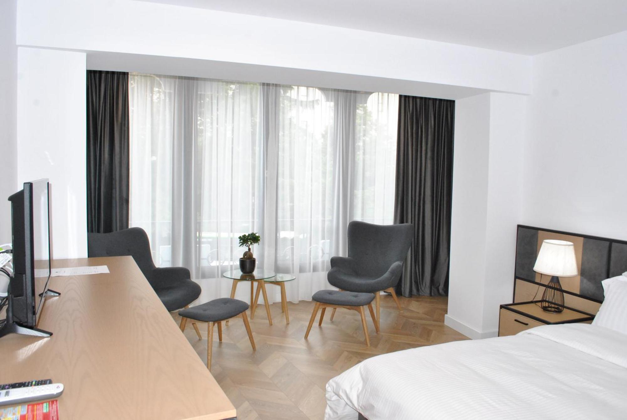 Prime Hotel Tiranë Ngoại thất bức ảnh