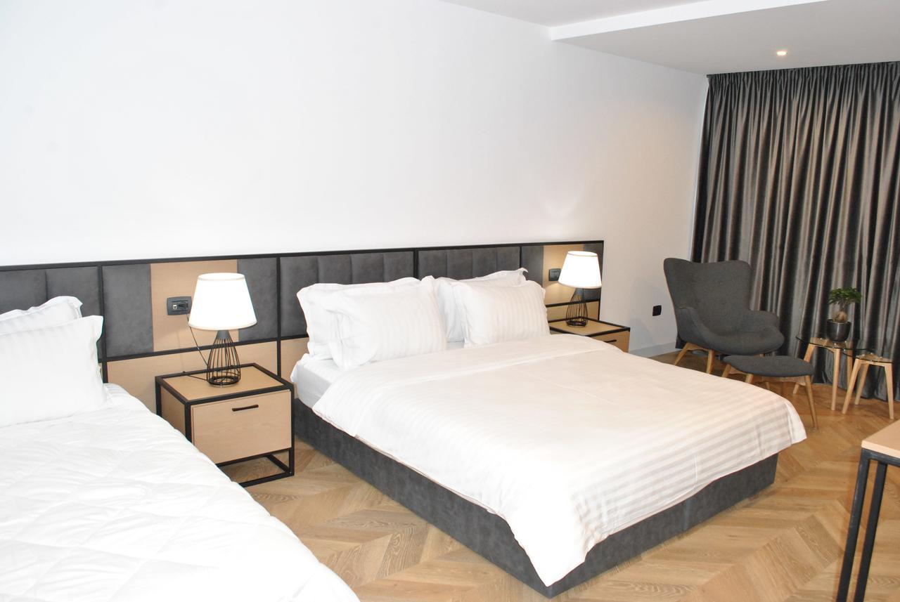 Prime Hotel Tiranë Ngoại thất bức ảnh
